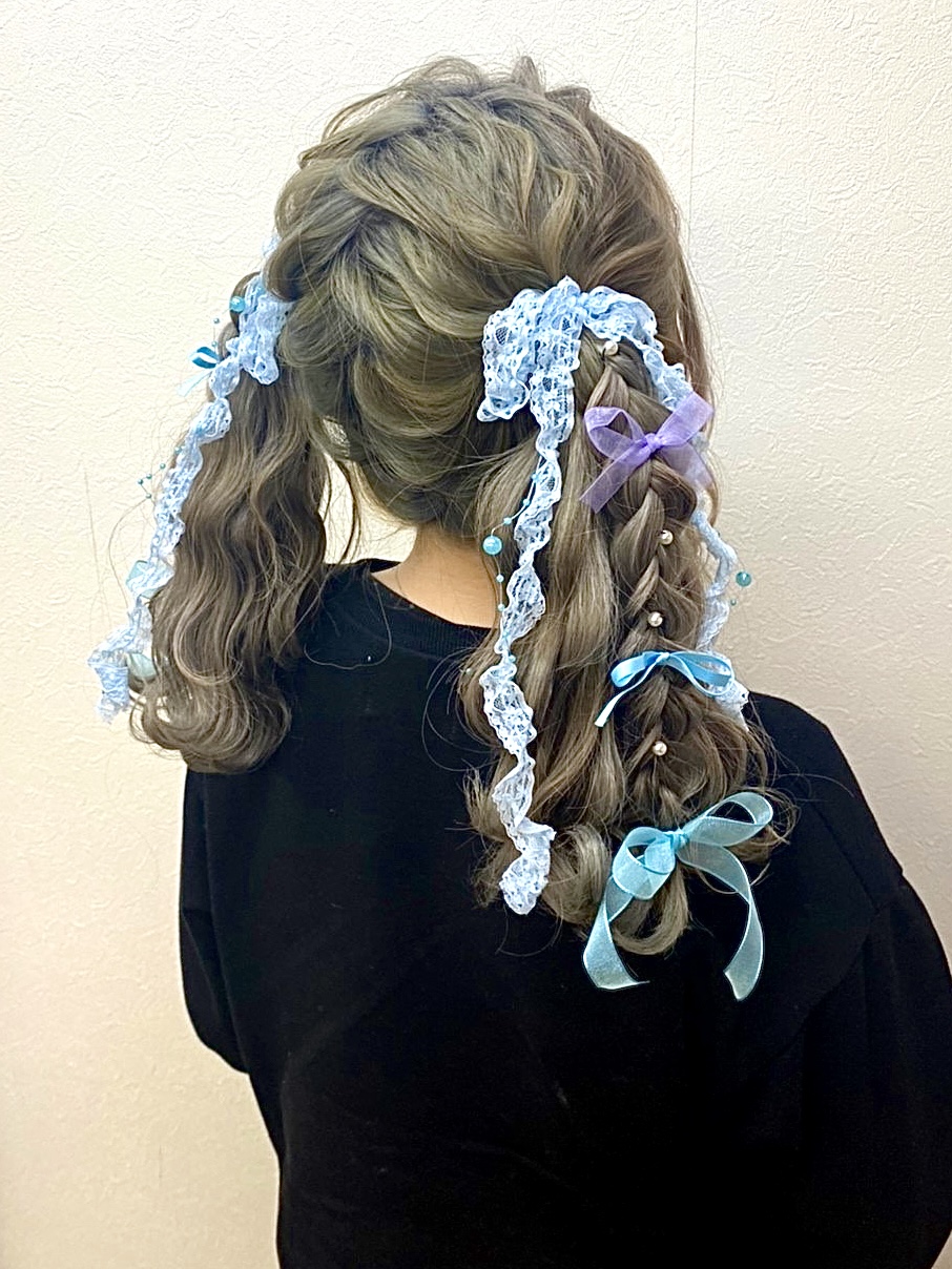 メチャクチャ可愛い ツインテール三つ編み入りリボンアレンジ 新宿歌舞伎町の美容室 Hair Set Up S ヘアセット メイク 着付け