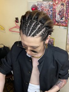 コーンロウ風編み込みヘア♪│新宿歌舞伎町の美容室「HAIR SET UP