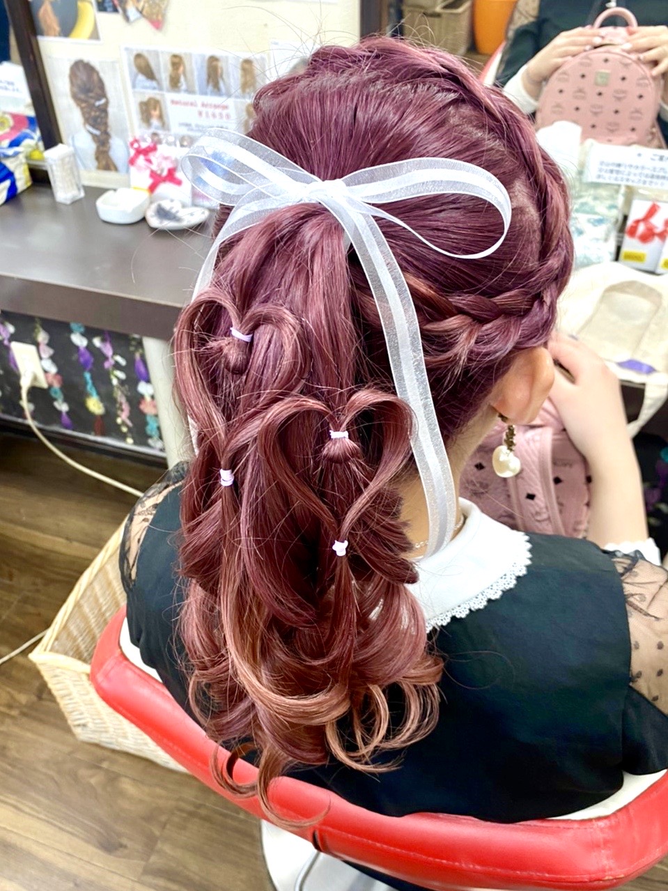 可愛いが盛りだくさん 編み込み リボン ハート入りポニー 新宿歌舞伎町の美容室 Hair Set Up S ヘアセット メイク 着付け