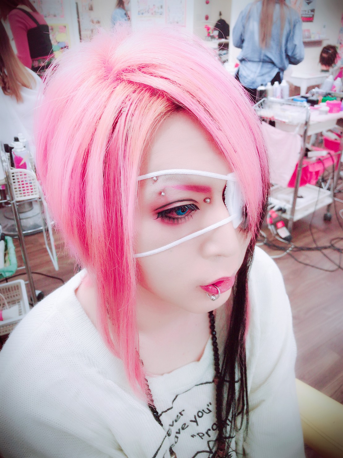 ヴィジュアル系 女形ピンクフルメイク セット 新宿歌舞伎町の美容室 Hair Set Up S ヘアセット メイク 着付け
