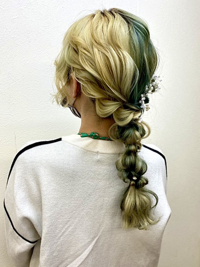 新宿ヘアセット♪セミロングでも十分可愛い編みおろし(*´▽`*)♪