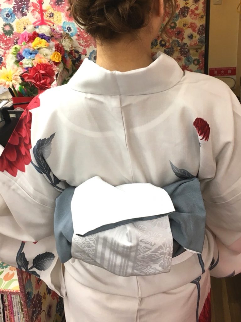 今年も特別価格!『浴衣着付け+ヘアセット¥3300♪』