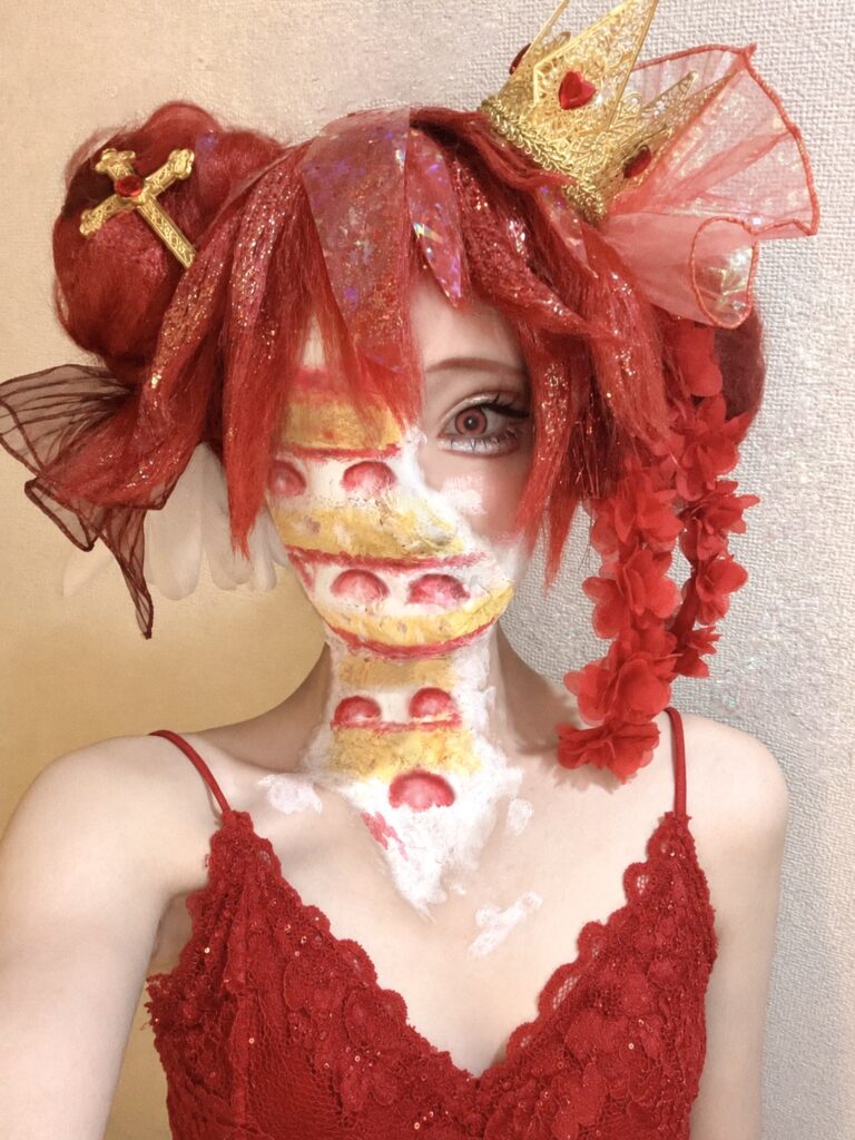 ハロウィンメイク♪『可愛いケーキ半顔メイク（顔のみ）』