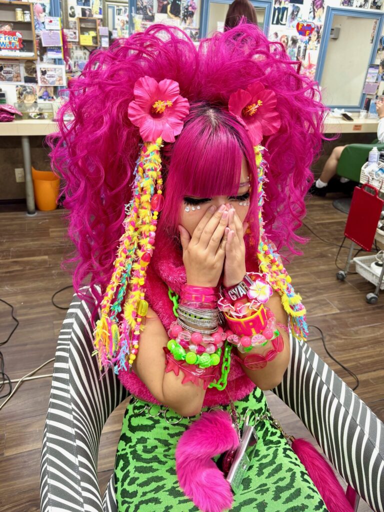 派手髪最高♪(^○^)『ド派手スジ爆盛りツインテール』