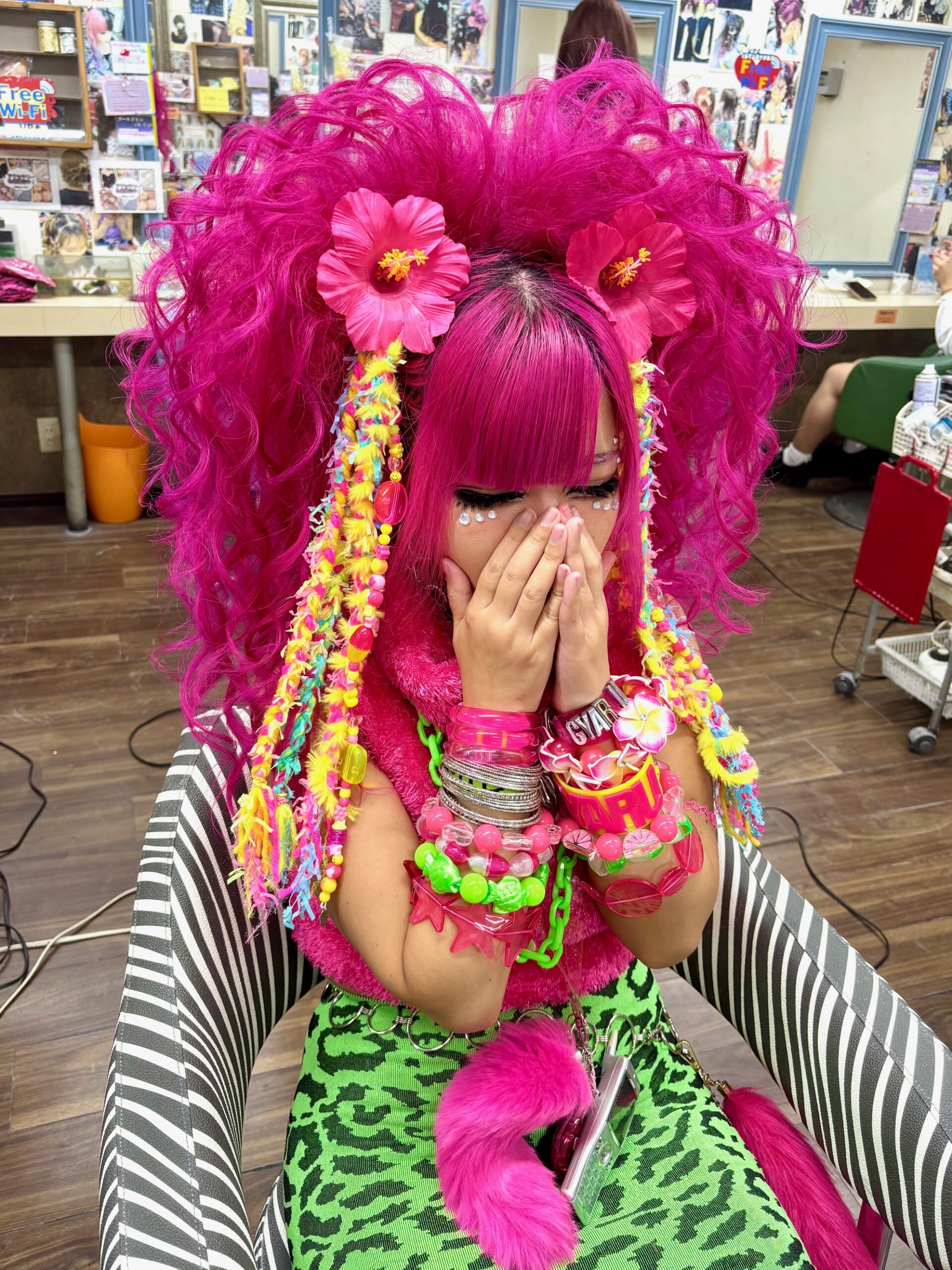 派手髪最高♪(^○^)『ド派手スジ爆盛りツインテール』